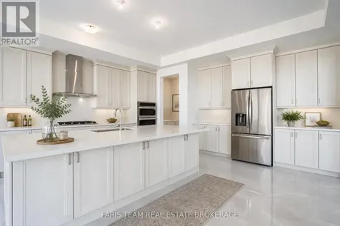 22 Aldwinckle Avenue Oro-medonte ON L0L 2L0