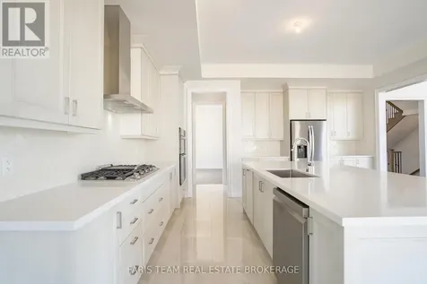 22 Aldwinckle Avenue Oro-medonte ON L0L 2L0