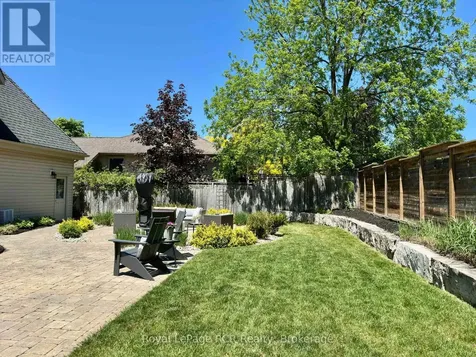 241 4th Street Crescent Hanover ON N4N 3S9