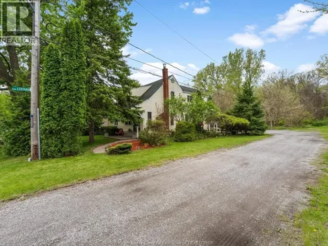 3803 Woodward Boulevard Windsor ON N8W 2Z2