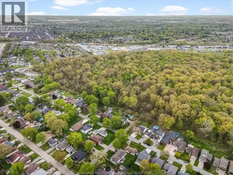 3803 Woodward Boulevard Windsor ON N8W 2Z2