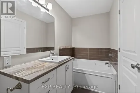 322 Rainrock Crescent Ottawa ON K1W 0J7