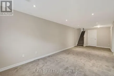 322 Rainrock Crescent Ottawa ON K1W 0J7