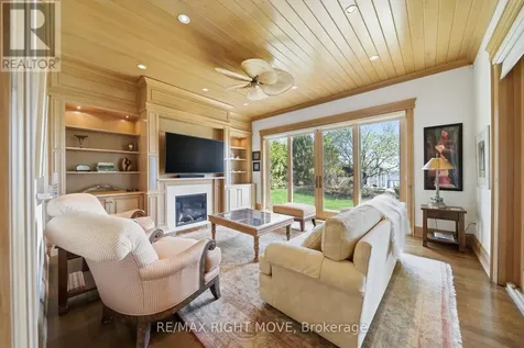 28 Maple Drive Orillia ON L3V 3W2