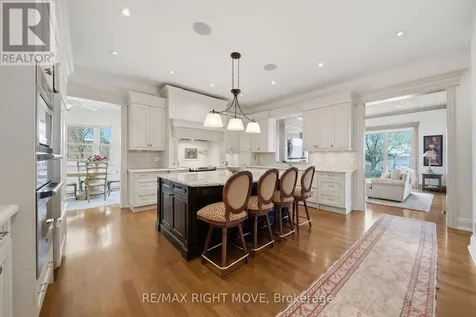 28 Maple Drive Orillia ON L3V 3W2