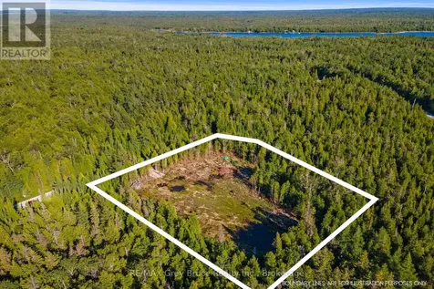 30 Huron Park Road Northern Bruce Peninsula ON N0H 1W0