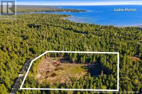 30 Huron Park Road Northern Bruce Peninsula ON N0H 1W0