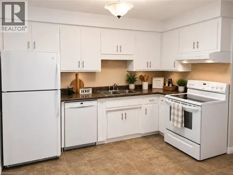 637 Silverbirch Road Waterloo ON N2L 4R4
