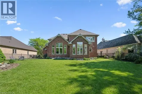74 Pennsylvania Crescent Kitchener ON N2P 2S6