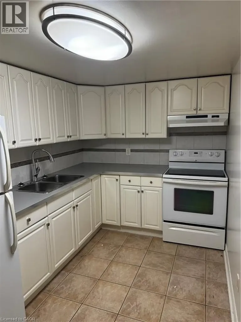 585 King Street Welland ON L3B 3L3