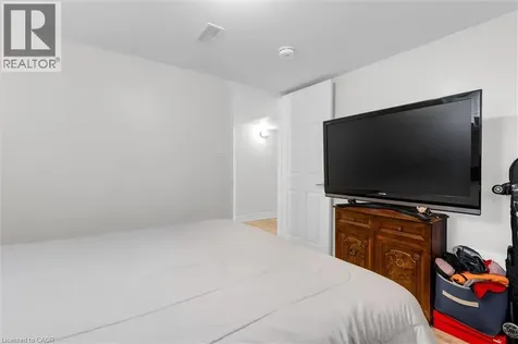 406 East 43rd Street Hamilton ON L8T 3E3