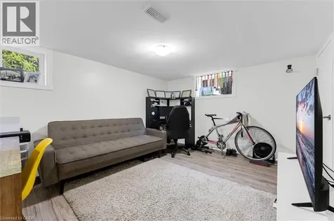 406 East 43rd Street Hamilton ON L8T 3E3