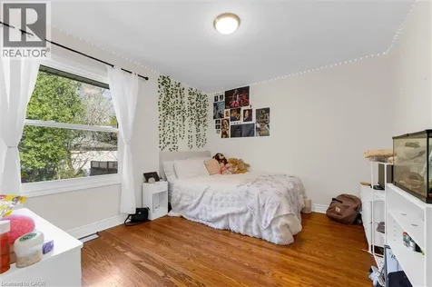 406 East 43rd Street Hamilton ON L8T 3E3