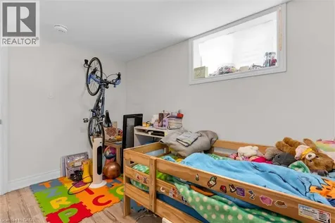 406 East 43rd Street Hamilton ON L8T 3E3