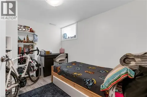406 East 43rd Street Hamilton ON L8T 3E3