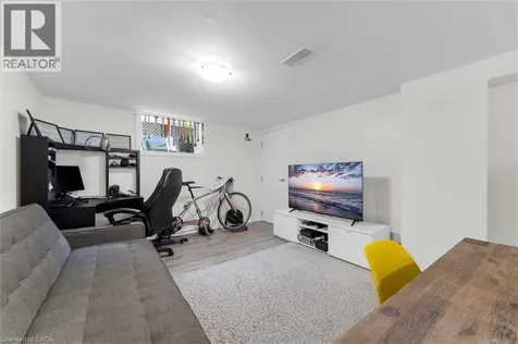 406 East 43rd Street Hamilton ON L8T 3E3