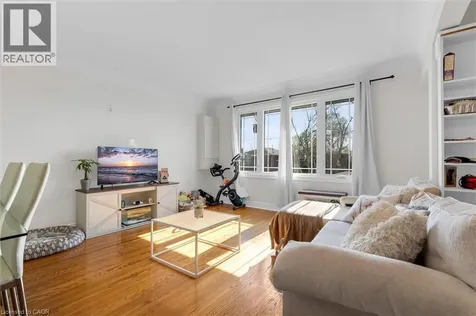 406 East 43rd Street Hamilton ON L8T 3E3
