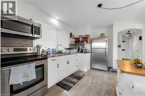 406 East 43rd Street Hamilton ON L8T 3E3