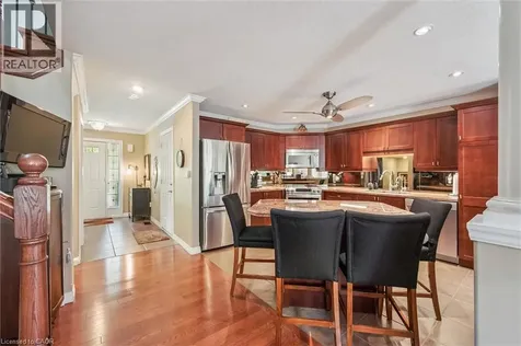15 Bannister Court Cambridge ON N1S 4Z4