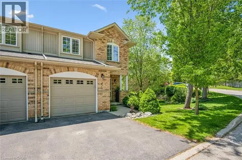 15 Bannister Court Cambridge ON N1S 4Z4