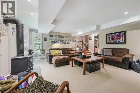 15 Bannister Court Cambridge ON N1S 4Z4