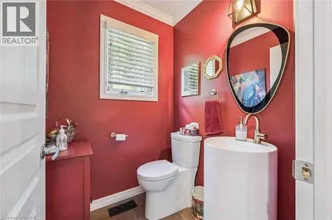 15 Bannister Court Cambridge ON N1S 4Z4