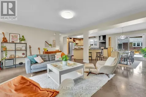 144 Monterey Drive Ottawa ON K2H 7A8