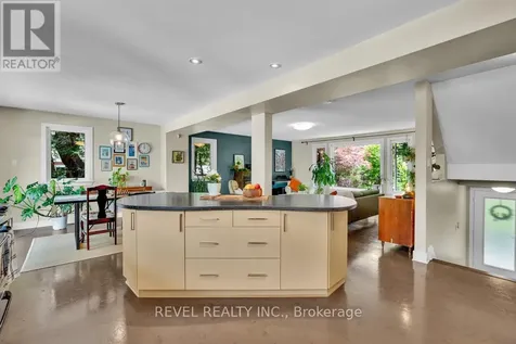 144 Monterey Drive Ottawa ON K2H 7A8