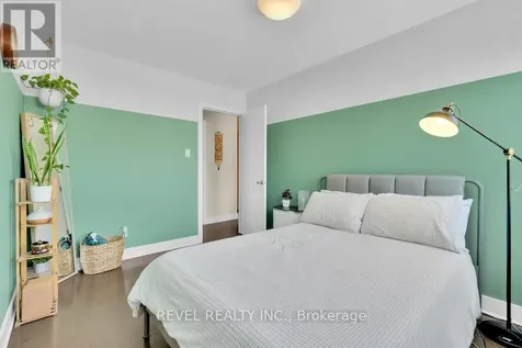 144 Monterey Drive Ottawa ON K2H 7A8