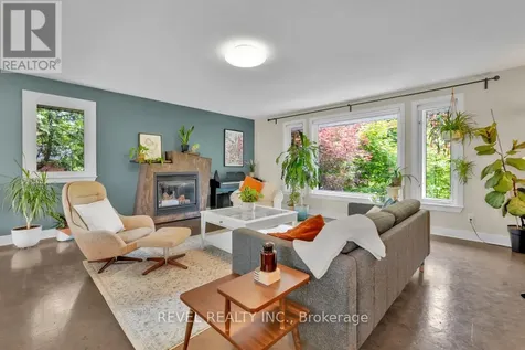 144 Monterey Drive Ottawa ON K2H 7A8