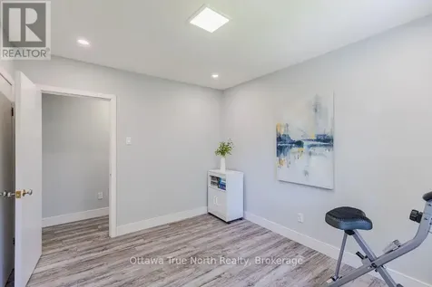 35 Tauvette Street Ottawa ON K1B 3A1