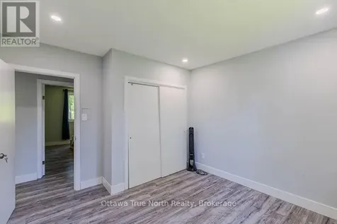 35 Tauvette Street Ottawa ON K1B 3A1