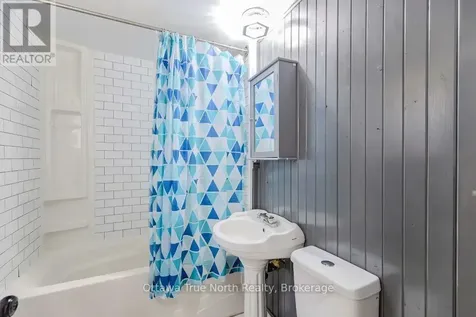 35 Tauvette Street Ottawa ON K1B 3A1