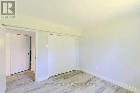 35 Tauvette Street Ottawa ON K1B 3A1