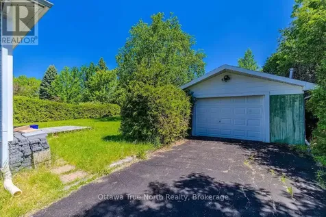 35 Tauvette Street Ottawa ON K1B 3A1