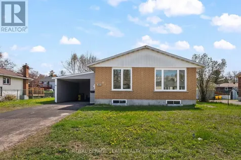 61 Herman Street Petawawa ON K8H 3B2