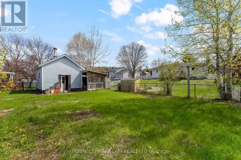 61 Herman Street Petawawa ON K8H 3B2