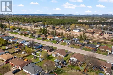 61 Herman Street Petawawa ON K8H 3B2
