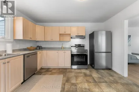 61 Herman Street Petawawa ON K8H 3B2