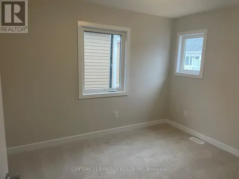 516 Oldenburg Avenue South Ottawa ON K0A 2Z0