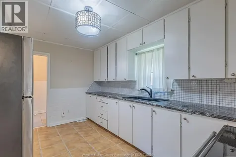 1630 Marentette Windsor ON N8X 4E6