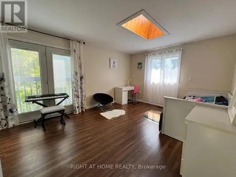 3273 Cove Avenue Innisfil ON L9S 2K7