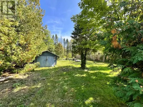 3273 Cove Avenue Innisfil ON L9S 2K7