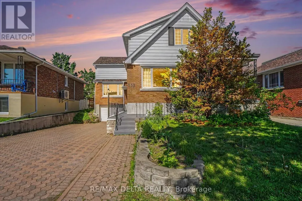 352 Lacasse Avenue Ottawa ON K1L 7A9