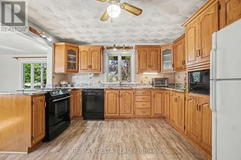 352 Lacasse Avenue Ottawa ON K1L 7A9