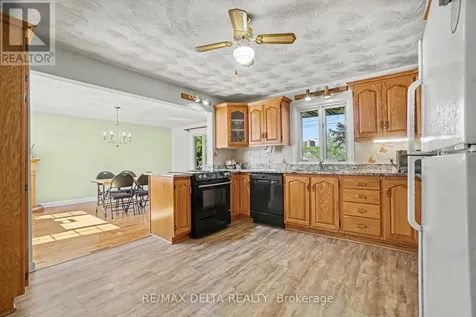352 Lacasse Avenue Ottawa ON K1L 7A9