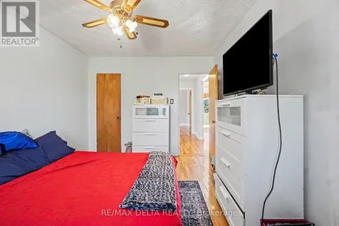 352 Lacasse Avenue Ottawa ON K1L 7A9