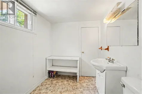 352 Lacasse Avenue Ottawa ON K1L 7A9