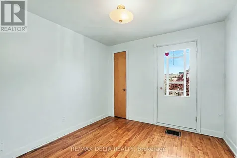 352 Lacasse Avenue Ottawa ON K1L 7A9