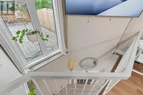 89 Burlington Crescent Ottawa ON K1T 3K5